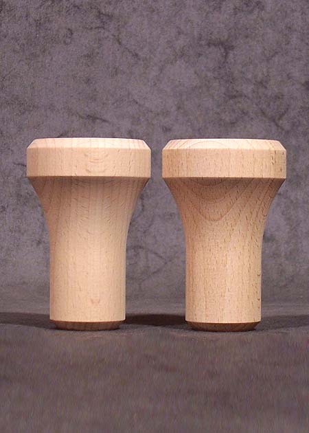 Gedraaide houten bolpoot in minimalistische stijl, gestoomd beuken, GM33