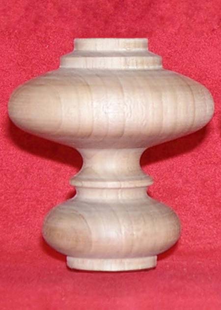 Sierlijke, gedraaide houten bolpoot met brede ringen, Amerikaans noten, GM07